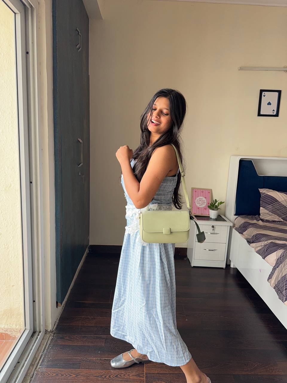 Box Sling Bag